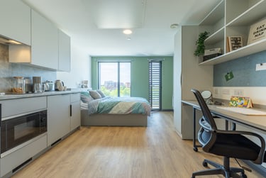 Silver Studio - Image 1